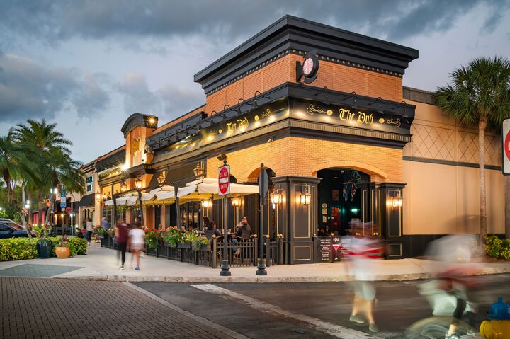 nike outlet shops at pembroke gardens
