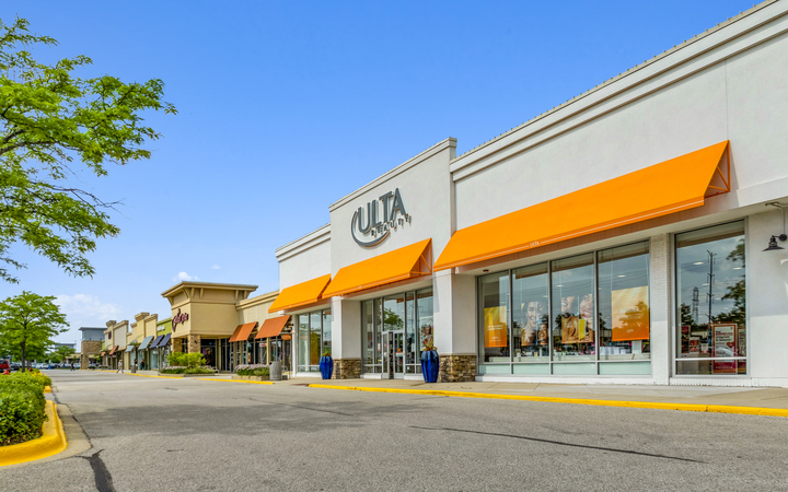 Crossroads Shopping Center | Federal Realty Investment Trust