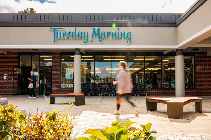 Tuesday Morning Store Of Greenlawn Closing