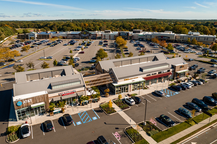 Melville Mall  Federal Realty Investment Trust